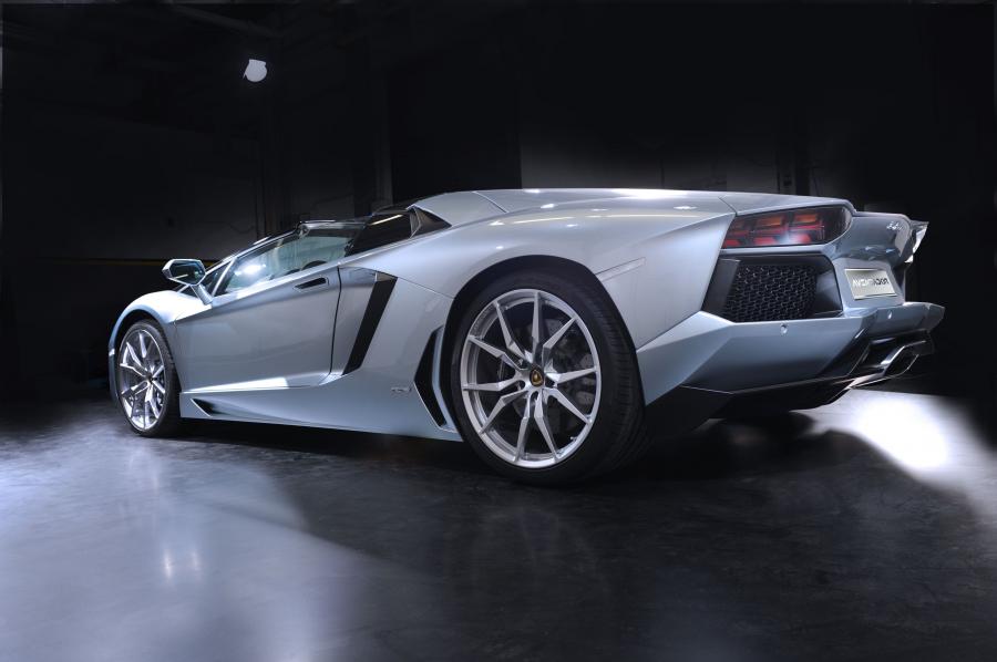  Lamborghini Aventador LP700-4 Roadster 2012 года  (фото 68 из 88)